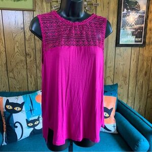 H&M Sleeveless Blouse with Embroidered Lace Yoke